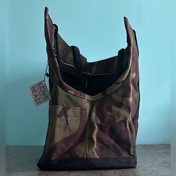 Love Thy Beast- Waxed Camouflage Canvas Pet Tote Bag - Picture 2 of 11